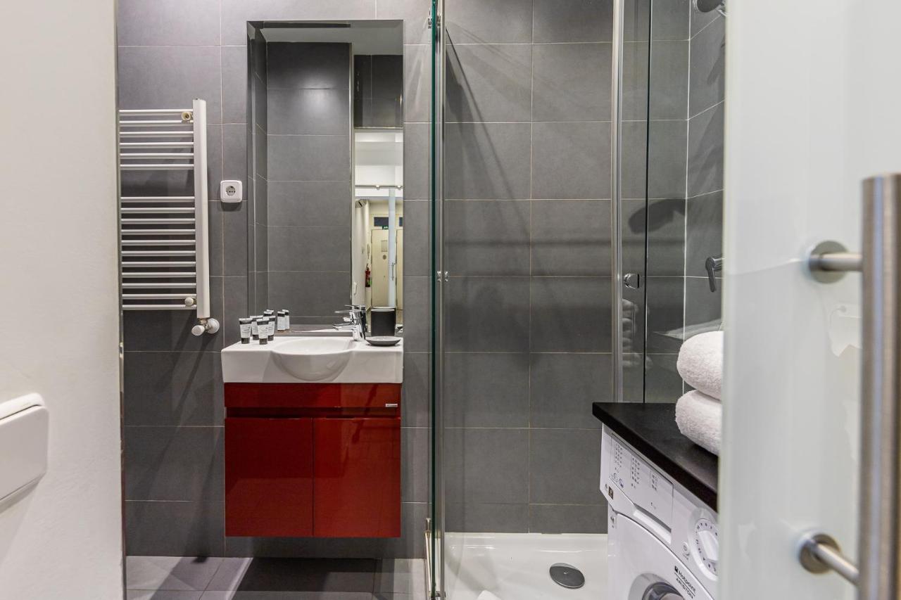 Waou Gran Via II - Alquiler Corta Duracion Apartment Madrid Exterior photo
